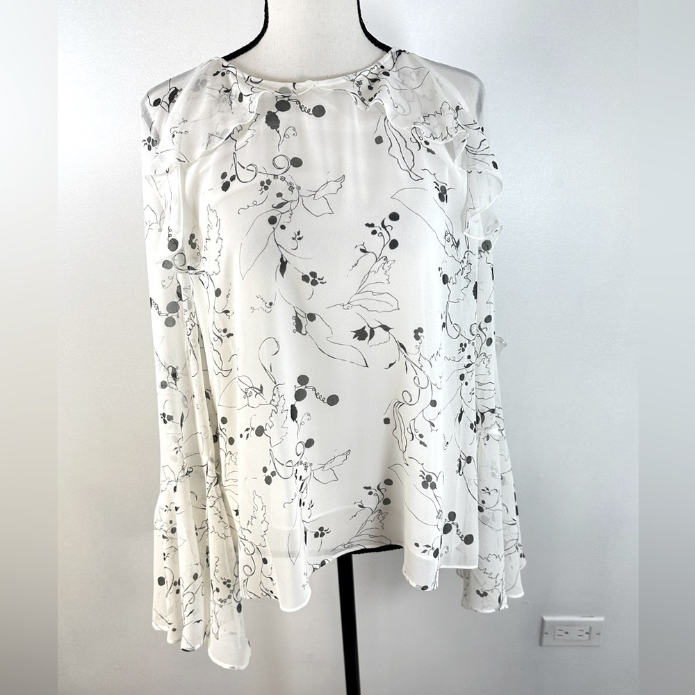 Chelsea28 White and Black Floral Blouse